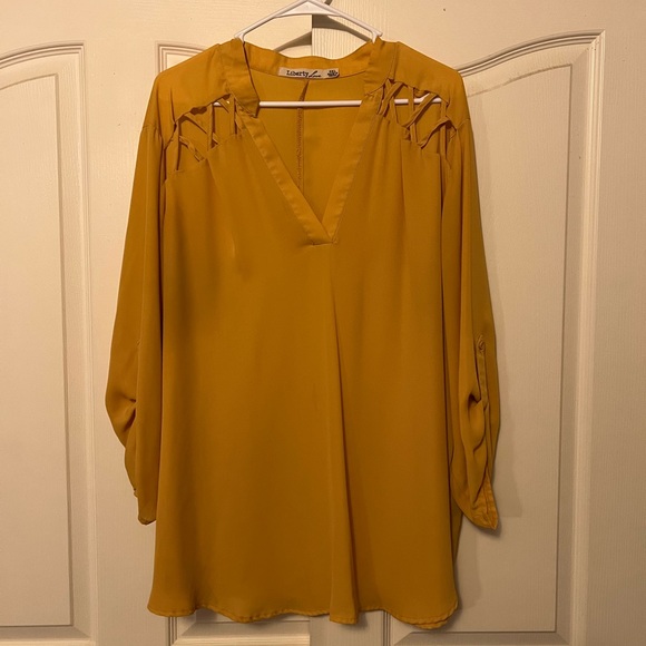 Sheer blouse - Picture 1 of 1